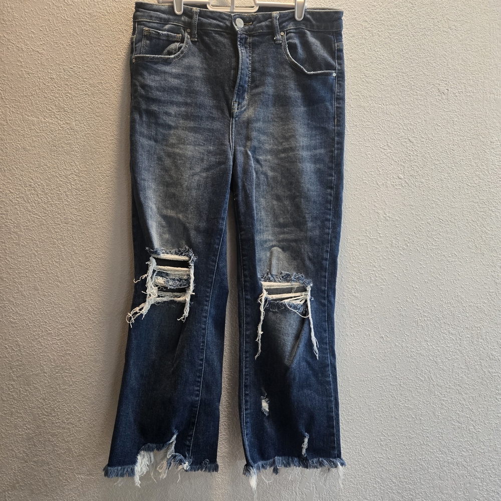 Distressed Dark Blue Risen Jeans 13/31 Stretch Raw Hem‎